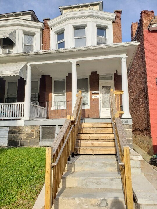 3925 Greenmount Ave in Baltimore, MD - Building Photo