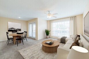 Breton Mill in Houston, TX - Building Photo