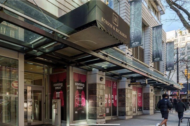 480 Robson St in Vancouver, BC - Building Photo - Building Photo