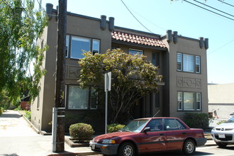 6024 Chabot Rd in Oakland, CA - Building Photo - Building Photo