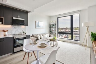 70-26 Queens Blvd in Queens, NY - Building Photo