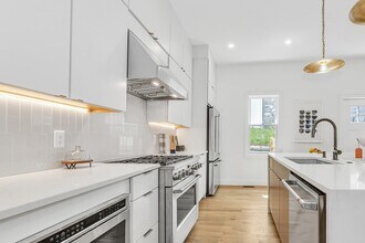 142 Birch St in Boston, MA - Building Photo - Building Photo