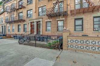 247 Senator St in Brooklyn, NY - Building Photo - Building Photo