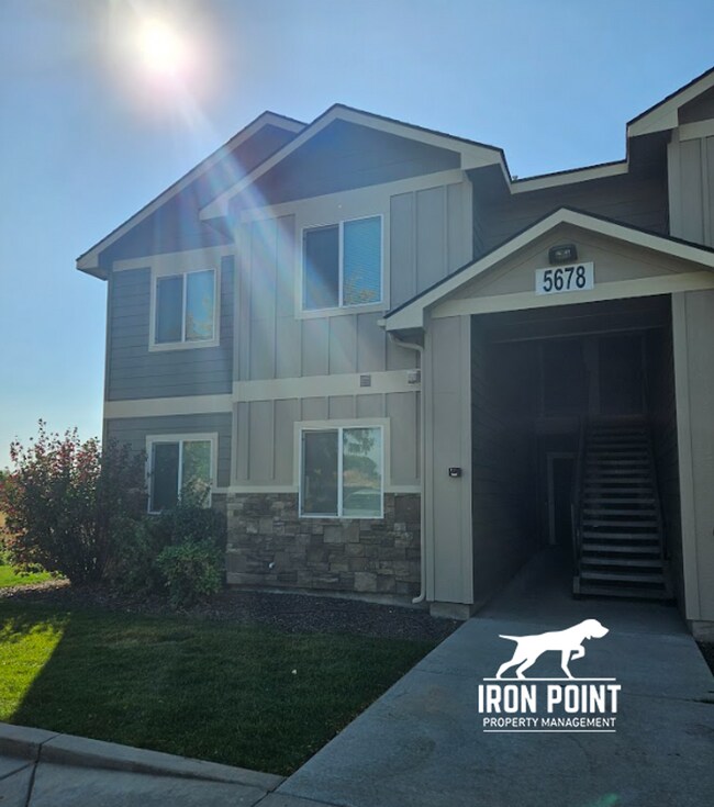property at 5700 S Summit Creek Way