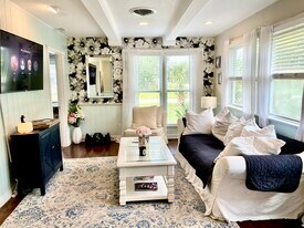 3319 W Paul Ave in Tampa, FL - Building Photo