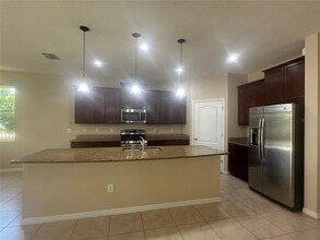 6309 Lantern View Pl in Apollo Beach, FL - Foto de edificio - Building Photo
