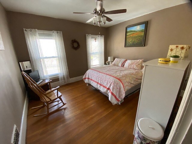 143 E 5th Ave in Conshohocken, PA - Building Photo - Building Photo