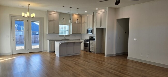 property at 941 Petit Jean St