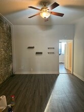 236 Main St, Unit Mahoffers apartments in Racine, WI - Building Photo - Building Photo