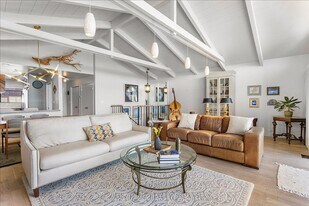 1220 Porta Ballena in Alameda, CA - Building Photo