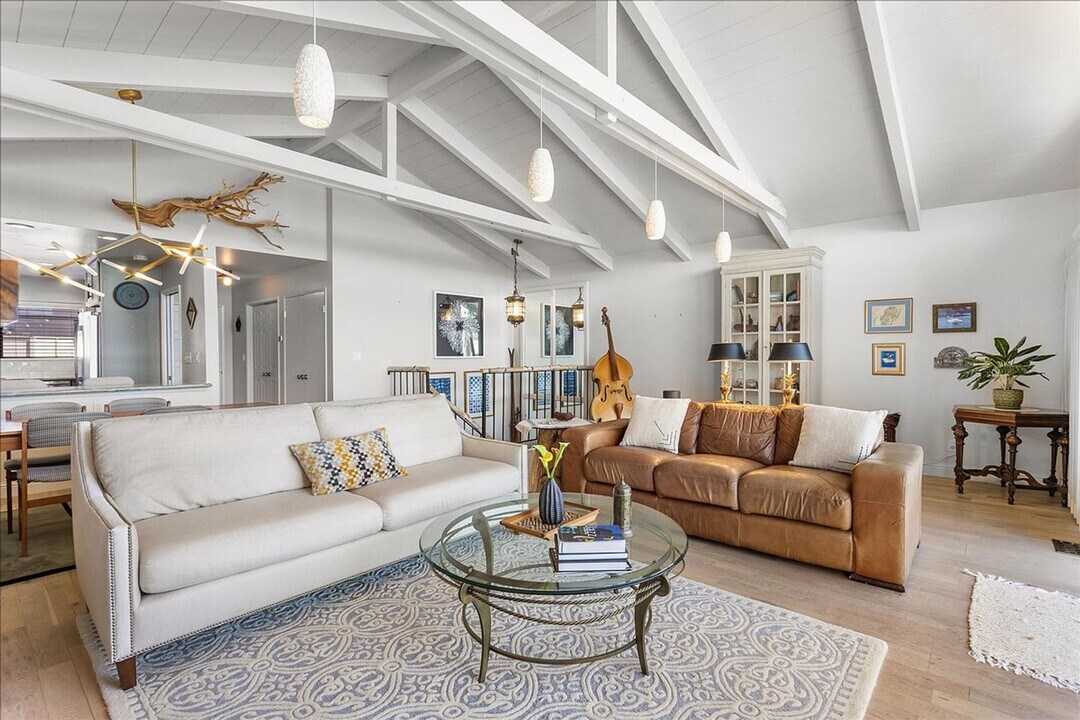 1220 Porta Ballena in Alameda, CA - Building Photo