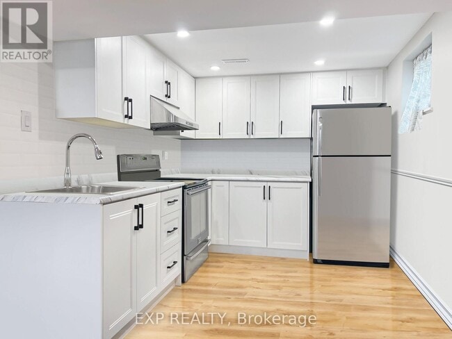 113 Parkway Ave in Markham, ON - Building Photo - Building Photo