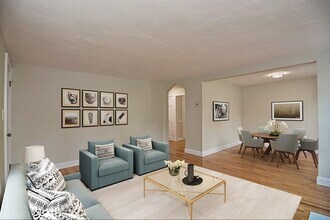28 Fuller Ter, Unit 2 in Newton, MA - Building Photo - Building Photo