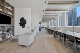 2000 Biscayne Blvd in Miami, FL - Building Photo - Building Photo