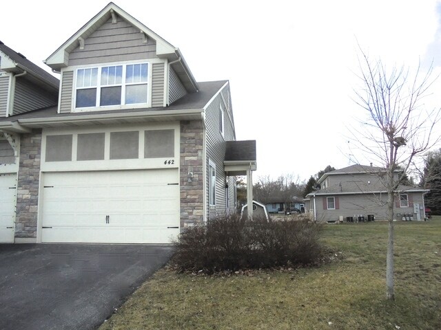 442 S Page St in Marengo, IL - Building Photo