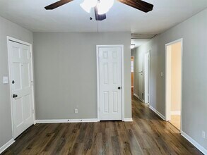 943 Parkstone Dr in Stone Mountain, GA - Building Photo - Building Photo