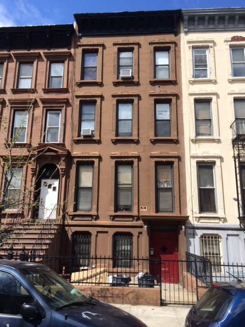 19 Herkimer St in Brooklyn, NY - Building Photo