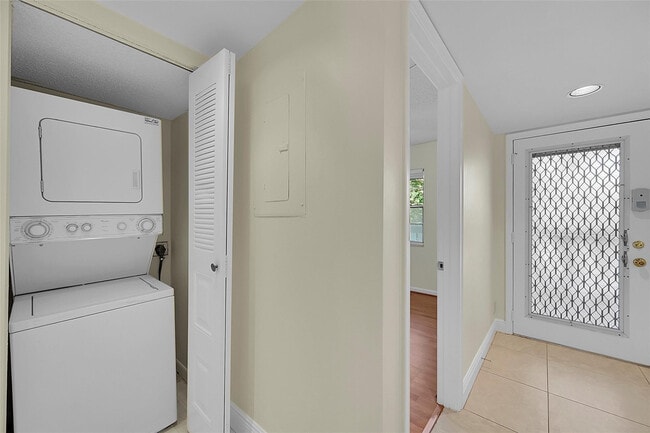 1802 Eleuthera Point in Coconut Creek, FL - Building Photo - Building Photo