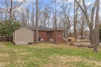 2801 Wynnewood Dr in Greensboro, NC - Building Photo - Building Photo