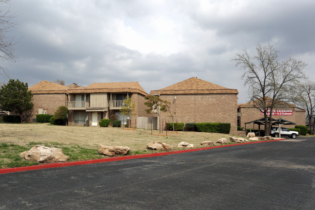 City Gardens Apartments in Tulsa, OK - Foto de edificio - Building Photo