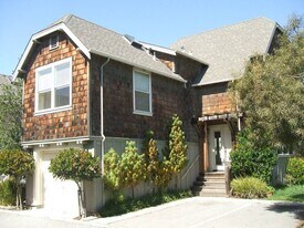 132 Walti St in Santa Cruz, CA - Building Photo