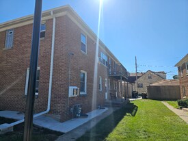 2677 N 66th St in Wauwatosa, WI - Building Photo