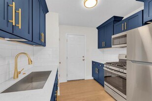 1008 Wilks Ave in Austin, TX - Building Photo