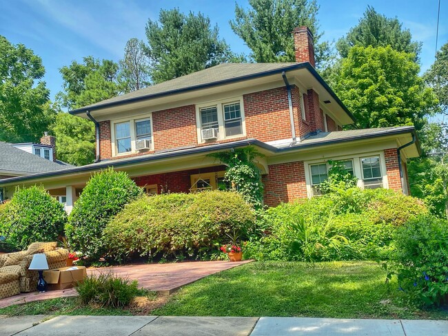 property at 90 Forest Hill Dr