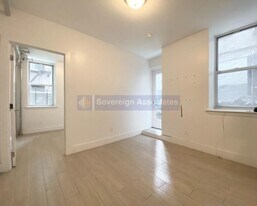 22 St Nicholas Pl in New York, NY - Building Photo