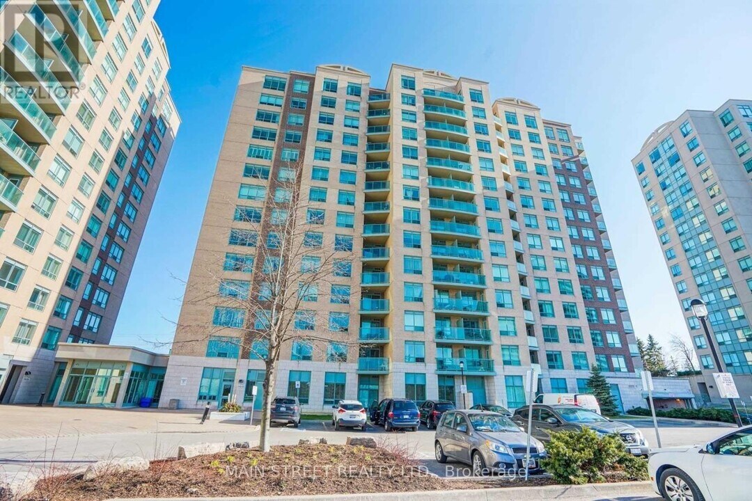 23-723 Oneida Crescent in Richmond Hill, ON - Building Photo