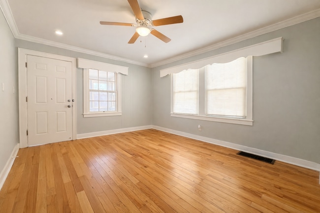 207 Main St in Dundalk, MD - Building Photo - Building Photo