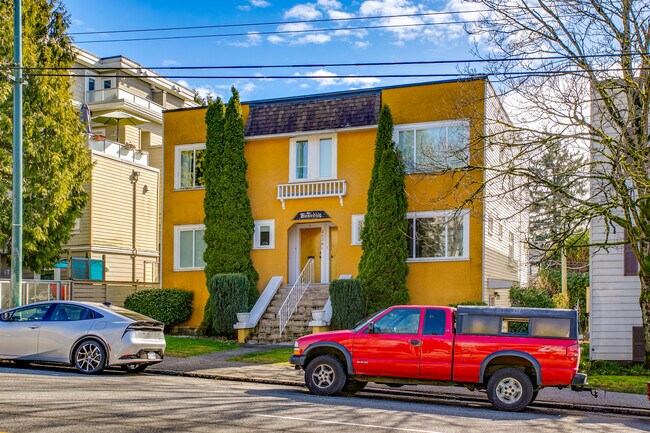 2526 4th Av W in Vancouver, BC - Building Photo - Building Photo