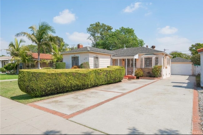 property at 8724 Ruthelen St