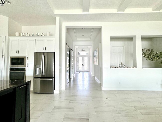 11061 Rustic Timber Lp in San Antonio, FL - Building Photo - Building Photo