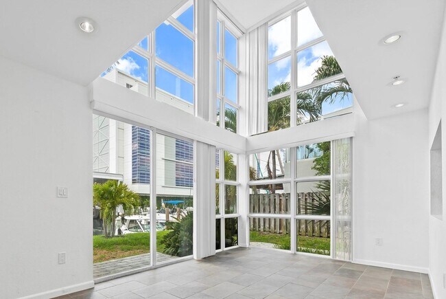 property at 1490 SE 15th St