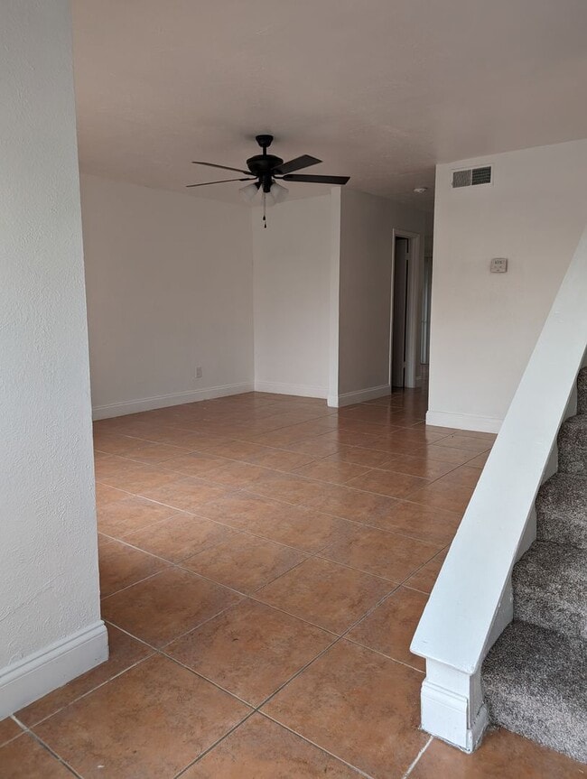 2245 Lyme Bay Dr in Orlando, FL - Building Photo - Building Photo