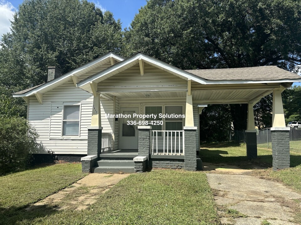 1917 NE 25th St in Winston-Salem, NC - Foto de edificio