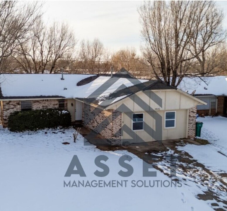 4825 S Fairmont Ave in Oklahoma City, OK - Building Photo