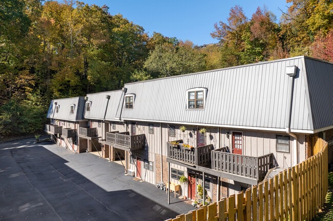 Trails of Signal Mountain in Chattanooga, TN - Foto de edificio - Building Photo