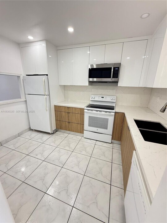 5160 SW 40th Ave in Fort Lauderdale, FL - Building Photo