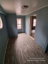 2057 N Charles St in Decatur, IL - Foto de edificio - Building Photo