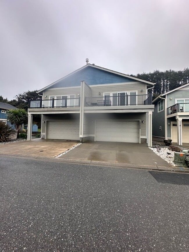 property at 28999 Vizcaino Ct