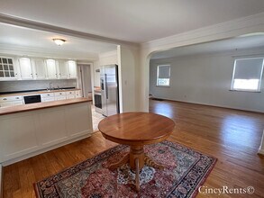 3901 E Galbraith Rd in Cincinnati, OH - Building Photo - Building Photo
