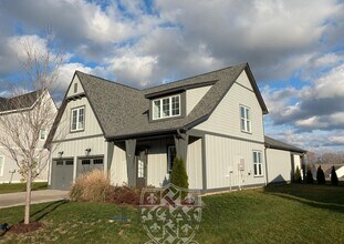 7276 Ludlow Dr in College Grove, TN - Building Photo - Building Photo