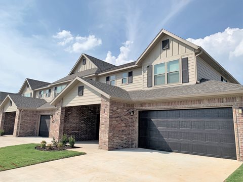 Buckeye Crossing Townhomes PH3 in Bentonville, AR - Foto de edificio