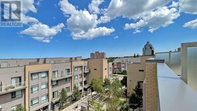 90-390 Orchid Pl Dr in Toronto, ON - Building Photo - Building Photo