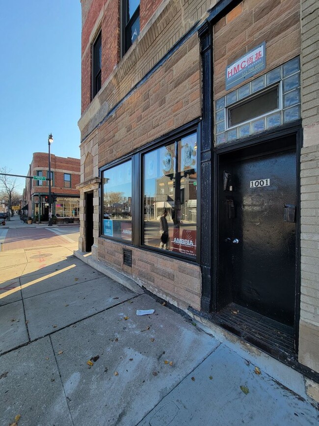 property at 1001 W 31st St
