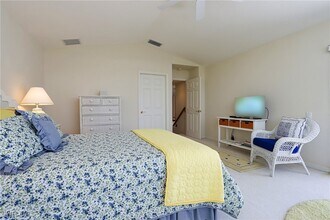 5901 Ashford Ln in Naples, FL - Building Photo - Building Photo