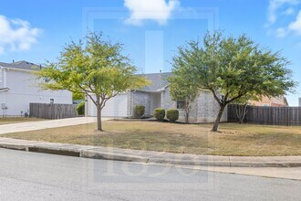291 Atlantis in Kyle, TX - Building Photo - Building Photo