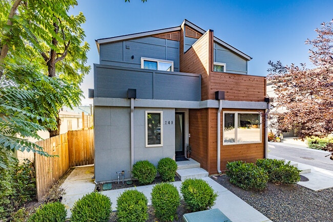 property at 249 E 36th St